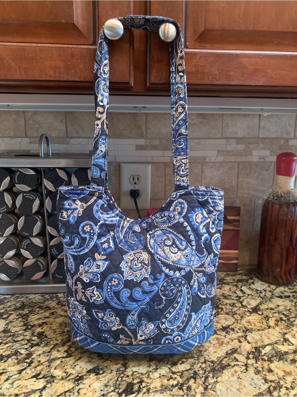 Vera Bradley Retired Windsor Navy Blue Paisley Quilted Tote - Picture 6 of 10